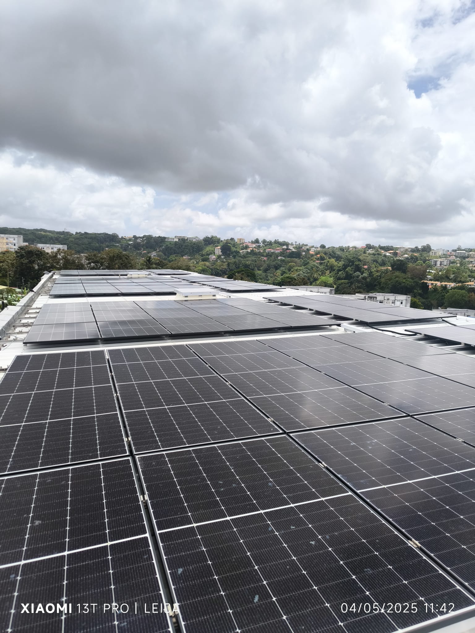 Installation solaire professionnelle 54 kWc Fort-de-France Martinique - DOMOTOOLS SOLAR