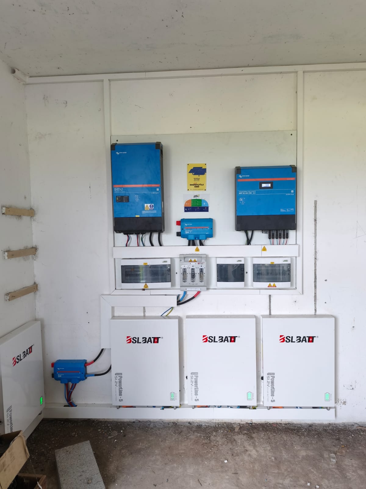 Batterie de stockage solaire 20 kWh installée au Lamentin, Martinique